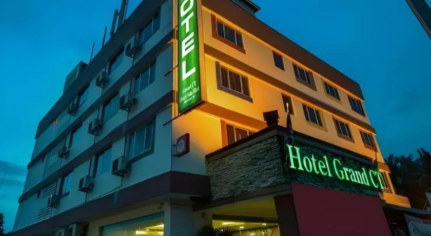 Grand Ct Hotel Malacca 3*,
